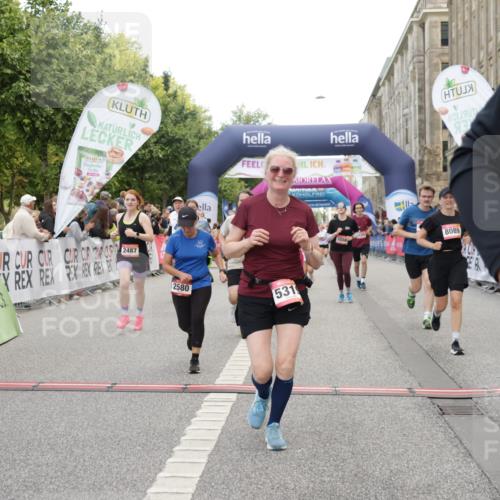 06.09.2026 - CURREX Alsterlauf Yannick Fuchs http://msf.ph/oto/10204019 06.09.2026 10:08:42 Ziel 2374, 2450, 2487, 2491, 2580, 3086, 3400, 3482, 3811, 3812, 3836, 3888, 3889, 4115, 4129, 4185, 4233, 4651, 5130, 5233, 5319, 5550, 5985, 8089 meine-sportfotos.de