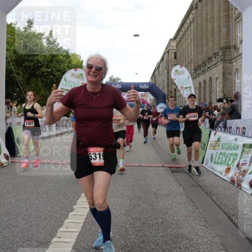 06.09.2026 - CURREX Alsterlauf Yannick Fuchs http://msf.ph/oto/10204215 06.09.2026 10:08:43 Ziel 2374, 2450, 2487, 2491, 2580, 3086, 3400, 3482, 3811, 3812, 3836, 3888, 4115, 4129, 4185, 4233, 5130, 5233, 5319, 5550, 5985, 8089 meine-sportfotos.de