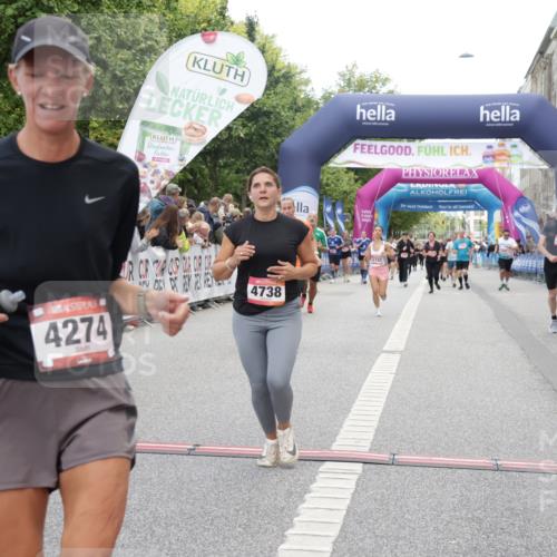 06.09.2026 - CURREX Alsterlauf Yannick Fuchs http://msf.ph/oto/10205255 06.09.2026 10:08:53 Ziel 2777, 3036, 3086, 3400, 3540, 3811, 3812, 4129, 4274, 4738, 4746, 5125, 5252, 5367, 6488 meine-sportfotos.de