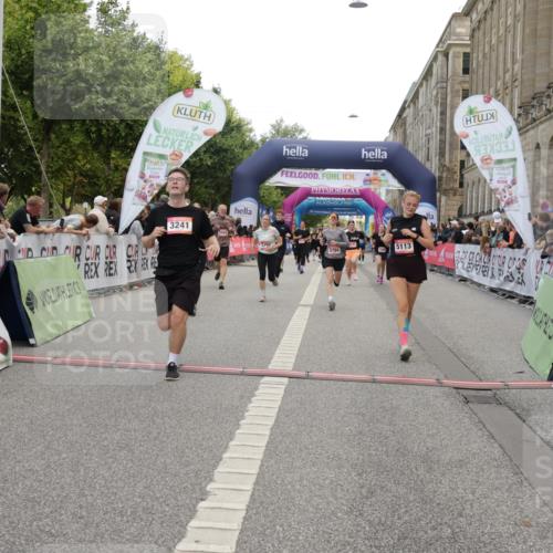 06.09.2026 - CURREX Alsterlauf Yannick Fuchs http://msf.ph/oto/10208406 06.09.2026 10:09:12 Ziel 2519, 3241, 3637, 4021, 5007, 5084, 5113, 5171, 5758, 5794, 5798, 5913, 5942, 6263, 6296, 6340, 6460, 6487, 8076 meine-sportfotos.de