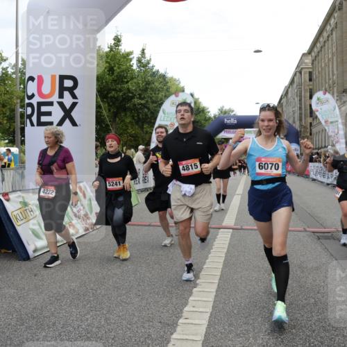 06.09.2026 - CURREX Alsterlauf Yannick Fuchs http://msf.ph/oto/10210590 06.09.2026 10:09:25 Ziel 2082, 2201, 2466, 2919, 3332, 3573, 4222, 4280, 4815, 5126, 5241, 6070, 8271, 8294 meine-sportfotos.de