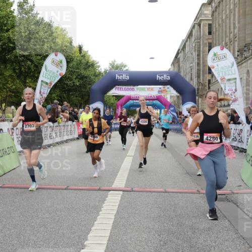 06.09.2026 - CURREX Alsterlauf Yannick Fuchs http://msf.ph/oto/10211387 06.09.2026 10:09:31 Ziel 2082, 2201, 2707, 2742, 4138, 4280, 4328, 4536, 4815, 4986, 5241, 5259, 5260, 6070, 6278, 6492, 8271 meine-sportfotos.de