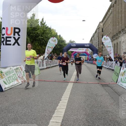 06.09.2026 - CURREX Alsterlauf Yannick Fuchs http://msf.ph/oto/10211753 06.09.2026 10:09:34 Ziel 2707, 2742, 4138, 4280, 4328, 4536, 4986, 5259, 5260, 6278, 6492, 8271 meine-sportfotos.de