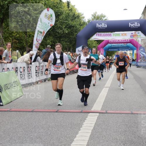 06.09.2026 - CURREX Alsterlauf Yannick Fuchs http://msf.ph/oto/10212293 06.09.2026 10:09:40 Ziel 2064, 2078, 2742, 3785, 3787, 4138, 4713, 5259, 5260, 5851, 6278, 6492 meine-sportfotos.de
