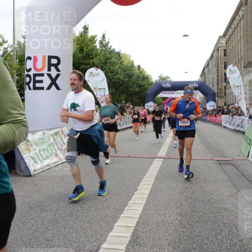 06.09.2026 - CURREX Alsterlauf Yannick Fuchs http://msf.ph/oto/10212963 06.09.2026 10:09:46 Ziel 2064, 2078, 2622, 3785, 3787, 4713, 4784, 5199, 5357, 5835, 5836, 5851, 6466 meine-sportfotos.de