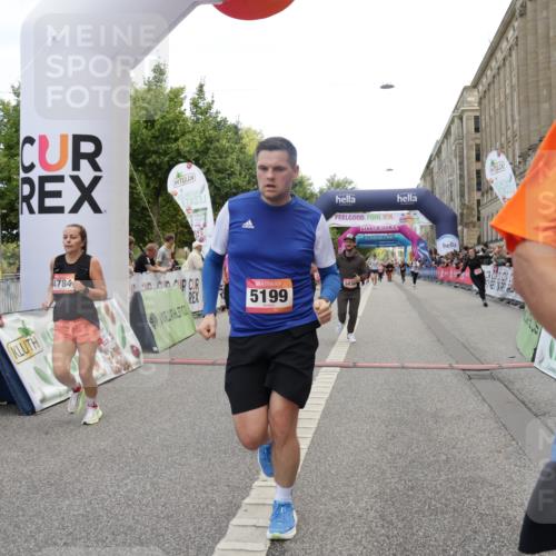 06.09.2026 - CURREX Alsterlauf Yannick Fuchs http://msf.ph/oto/10213070 06.09.2026 10:09:49 Ziel 2064, 2078, 2622, 3326, 4713, 4784, 5199, 5357, 5835, 5836, 5851, 6410, 6466 meine-sportfotos.de