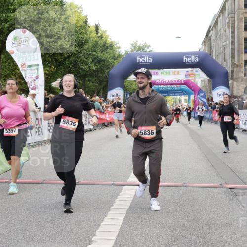 06.09.2026 - CURREX Alsterlauf Yannick Fuchs http://msf.ph/oto/10213118 06.09.2026 10:09:50 Ziel 2064, 2622, 3326, 4713, 4784, 5199, 5357, 5835, 5836, 5851, 6410, 6466 meine-sportfotos.de