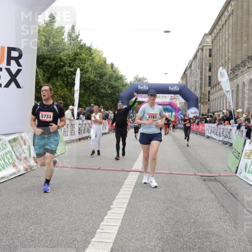 06.09.2026 - CURREX Alsterlauf Yannick Fuchs http://msf.ph/oto/10213506 06.09.2026 10:09:59 Ziel 2467, 3163, 3213, 3326, 4242, 4244, 4507, 5733, 6410 meine-sportfotos.de