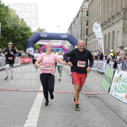 06.09.2026 - CURREX Alsterlauf Yannick Fuchs http://msf.ph/oto/10213914 06.09.2026 10:10:08 Ziel 2057, 2607, 2634, 3213, 3277, 3283, 4195, 4246, 4248, 4252, 4507, 4710, 6338, 6354, 8072, 8115, 8149 meine-sportfotos.de
