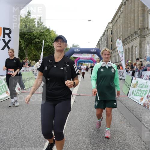 06.09.2026 - CURREX Alsterlauf Yannick Fuchs http://msf.ph/oto/10214210 06.09.2026 10:10:16 Ziel 2057, 2634, 2747, 3277, 3283, 4166, 4195, 4246, 4402, 4710, 4775, 4855, 4984, 5008, 5558, 6338, 6354, 8034, 8072, 8115, 8149, 8241 meine-sportfotos.de