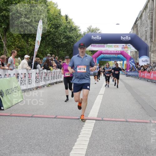 06.09.2026 - CURREX Alsterlauf Yannick Fuchs http://msf.ph/oto/10214385 06.09.2026 10:10:22 Ziel 2747, 4166, 4402, 4775, 4816, 4855, 4984, 5008, 5558, 6165, 6349, 8034 meine-sportfotos.de