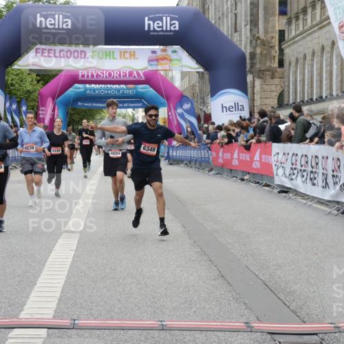 06.09.2026 - CURREX Alsterlauf Yannick Fuchs http://msf.ph/oto/10214475 06.09.2026 10:10:24 Ziel 4144, 4166, 4239, 4402, 4694, 4775, 4816, 4855, 4984, 5558, 6165, 6349, 8034 meine-sportfotos.de
