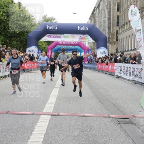 06.09.2026 - CURREX Alsterlauf Yannick Fuchs http://msf.ph/oto/10214547 06.09.2026 10:10:25 Ziel 4144, 4166, 4239, 4402, 4694, 4775, 4816, 4855, 4984, 5558, 6165, 6349, 8034 meine-sportfotos.de