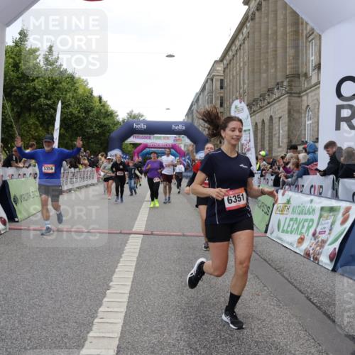 06.09.2026 - CURREX Alsterlauf Yannick Fuchs http://msf.ph/oto/10215051 06.09.2026 10:10:37 Ziel 2509, 2670, 2674, 3077, 3127, 3278, 3426, 3649, 3930, 4066, 4167, 4959, 5356, 6220, 6351 meine-sportfotos.de