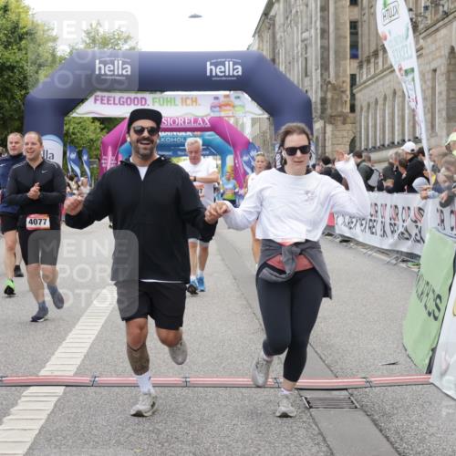 06.09.2026 - CURREX Alsterlauf Yannick Fuchs http://msf.ph/oto/10215243 06.09.2026 10:10:42 Ziel 2058, 2509, 2589, 2670, 2674, 3127, 3278, 3345, 3649, 3930, 4066, 4077, 4167, 4211, 4238, 4697, 4959, 5356, 6220, 6351 meine-sportfotos.de