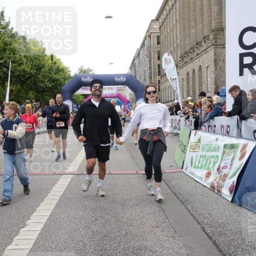 06.09.2026 - CURREX Alsterlauf Yannick Fuchs http://msf.ph/oto/10215272 06.09.2026 10:10:42 Ziel 2058, 2509, 2589, 2670, 2674, 3127, 3278, 3345, 3649, 3930, 4066, 4077, 4167, 4211, 4238, 4697, 4959, 5356, 6220, 6351 meine-sportfotos.de