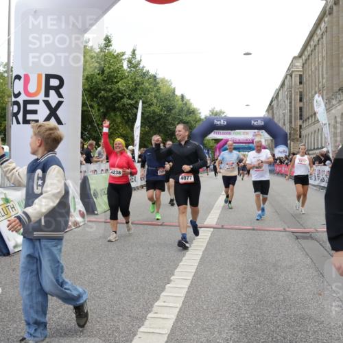 06.09.2026 - CURREX Alsterlauf Yannick Fuchs http://msf.ph/oto/10215337 06.09.2026 10:10:44 Ziel 2058, 2509, 2589, 2670, 2674, 2734, 3127, 3278, 3345, 3649, 3930, 4066, 4077, 4167, 4211, 4238, 4697, 4959, 5356, 6220 meine-sportfotos.de