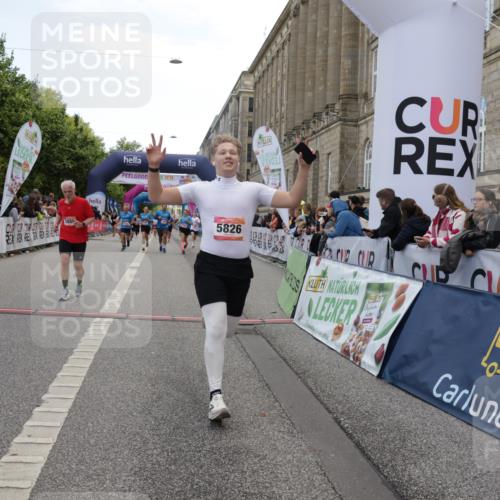 06.09.2026 - CURREX Alsterlauf Yannick Fuchs http://msf.ph/oto/10215975 06.09.2026 10:11:04 Ziel 2312, 2417, 2552, 2566, 2732, 2982, 3171, 3685, 3687, 3988, 5268, 5496, 5498, 5499, 5500, 5555, 5826, 5888, 5898, 8292 meine-sportfotos.de