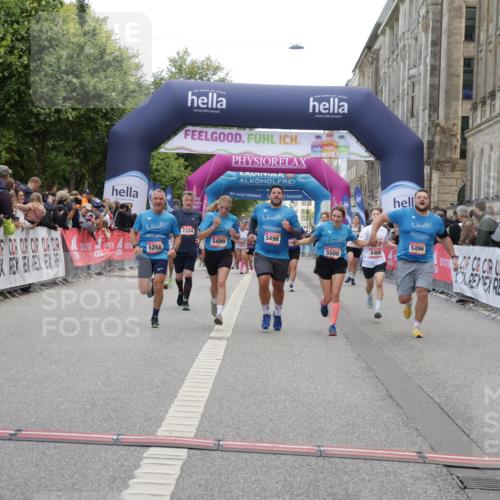 06.09.2026 - CURREX Alsterlauf Yannick Fuchs http://msf.ph/oto/10216032 06.09.2026 10:11:06 Ziel 2566, 2732, 3171, 3685, 3687, 3988, 4409, 5268, 5496, 5498, 5499, 5500, 5555, 5826, 5888, 5898, 8292 meine-sportfotos.de