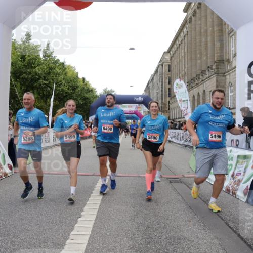 06.09.2026 - CURREX Alsterlauf Yannick Fuchs http://msf.ph/oto/10216612 06.09.2026 10:11:10 Ziel 2324, 2889, 2890, 3171, 4409, 5268, 5327, 5351, 5392, 5393, 5496, 5498, 5499, 5500, 5818, 5826, 5888, 8292 meine-sportfotos.de