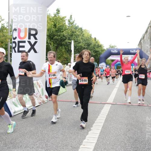 06.09.2026 - CURREX Alsterlauf Yannick Fuchs http://msf.ph/oto/10220844 06.09.2026 10:11:32 Ziel 2014, 2352, 2446, 3284, 3285, 3360, 3373, 3652, 3922, 4442, 4517, 5226, 5279, 5647, 5922, 5923, 6491, 8004, 8007, 8145, 8146 meine-sportfotos.de