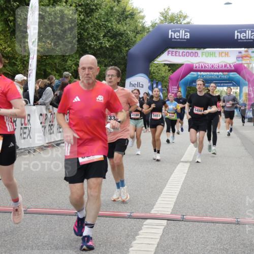 06.09.2026 - CURREX Alsterlauf Yannick Fuchs http://msf.ph/oto/10221508 06.09.2026 10:11:36 Ziel 2356, 2446, 3284, 3285, 3360, 3373, 3652, 3922, 4188, 4189, 5226, 5279, 5451, 5458, 5922, 5923, 6446, 6491, 8004, 8007, 8145, 8146 meine-sportfotos.de