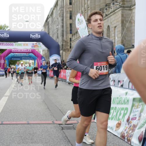 06.09.2026 - CURREX Alsterlauf Yannick Fuchs http://msf.ph/oto/10222523 06.09.2026 10:11:44 Ziel 2125, 2356, 2701, 3060, 3373, 3662, 3663, 3704, 4188, 4189, 4276, 4611, 5451, 5458, 6019, 6166, 6362, 6446, 8165, 8166 meine-sportfotos.de