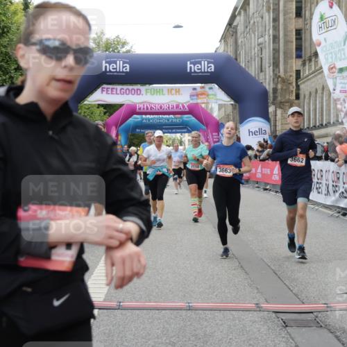 06.09.2026 - CURREX Alsterlauf Yannick Fuchs http://msf.ph/oto/10222825 06.09.2026 10:11:47 Ziel 2110, 2125, 2192, 2701, 3060, 3662, 3663, 3704, 4276, 4611, 6019, 6166, 6362, 6446, 6467, 8165, 8166 meine-sportfotos.de