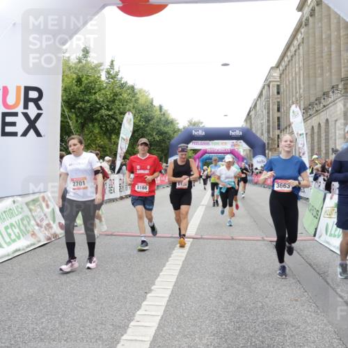 06.09.2026 - CURREX Alsterlauf Yannick Fuchs http://msf.ph/oto/10223000 06.09.2026 10:11:49 Ziel 2110, 2125, 2192, 2701, 3060, 3662, 3663, 3704, 4276, 4611, 5197, 6019, 6166, 6362, 6467, 8165, 8166 meine-sportfotos.de