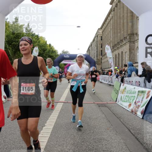 06.09.2026 - CURREX Alsterlauf Yannick Fuchs http://msf.ph/oto/10223020 06.09.2026 10:11:51 Ziel 2110, 2125, 2192, 2701, 3662, 3663, 3704, 4276, 4611, 4653, 5197, 5292, 6166, 6362, 6467, 8165, 8166 meine-sportfotos.de