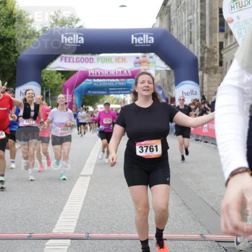 06.09.2026 - CURREX Alsterlauf Yannick Fuchs http://msf.ph/oto/10223073 06.09.2026 10:12:04 Ziel 3108, 3128, 3198, 3557, 3761, 3776, 3777, 4215, 4216, 4223, 4787, 4790, 4946, 4957, 4958, 6271 meine-sportfotos.de