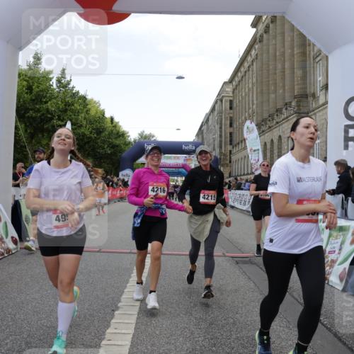 06.09.2026 - CURREX Alsterlauf Yannick Fuchs http://msf.ph/oto/10223141 06.09.2026 10:12:09 Ziel 3108, 3128, 3557, 3601, 3761, 4215, 4216, 4223, 4946, 4957, 4958, 6271 meine-sportfotos.de