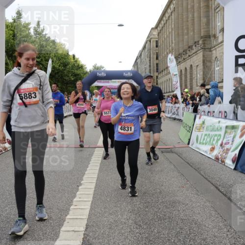 06.09.2026 - CURREX Alsterlauf Yannick Fuchs http://msf.ph/oto/10224984 06.09.2026 10:12:22 Ziel 3048, 3111, 3112, 4063, 4831, 4948, 5203, 5573, 5883, 5889, 6266 meine-sportfotos.de