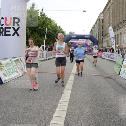 06.09.2026 - CURREX Alsterlauf Yannick Fuchs http://msf.ph/oto/10224998 06.09.2026 10:12:25 Ziel 3048, 3111, 3112, 3173, 4810, 4831, 4948, 5185, 5203, 5220, 5285, 5573, 5883, 5889, 6266 meine-sportfotos.de