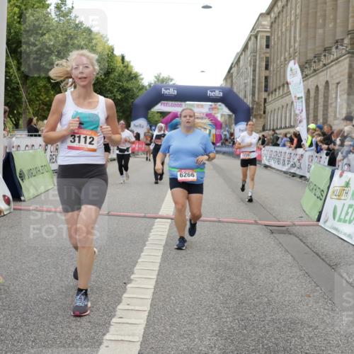 06.09.2026 - CURREX Alsterlauf Yannick Fuchs http://msf.ph/oto/10225002 06.09.2026 10:12:26 Ziel 3048, 3112, 3173, 4810, 4831, 4948, 5185, 5203, 5220, 5285, 5573, 5883, 5889, 6266 meine-sportfotos.de