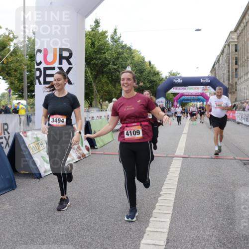 06.09.2026 - CURREX Alsterlauf Yannick Fuchs http://msf.ph/oto/10225389 06.09.2026 10:14:12 Ziel 2800, 2866, 2867, 3494, 3992, 3993, 4109, 4253, 4452, 5506 meine-sportfotos.de