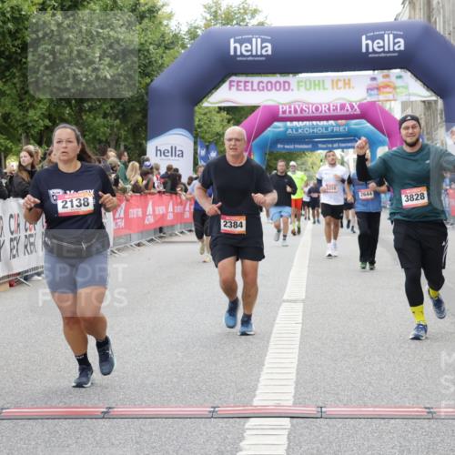 06.09.2026 - CURREX Alsterlauf Yannick Fuchs http://msf.ph/oto/10225454 06.09.2026 10:14:30 Ziel 2138, 2384, 2644, 3418, 3829, 4036, 4196, 4205, 4885, 5002, 5255, 5363, 5395, 5449, 6052, 6444 meine-sportfotos.de
