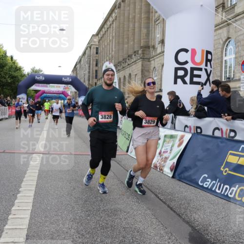 06.09.2026 - CURREX Alsterlauf Yannick Fuchs http://msf.ph/oto/10225469 06.09.2026 10:14:33 Ziel 2138, 2384, 2421, 2644, 3829, 4036, 4683, 4885, 5002, 5255, 5310, 5449, 6444 meine-sportfotos.de