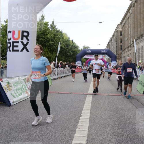 06.09.2026 - CURREX Alsterlauf Yannick Fuchs http://msf.ph/oto/10225527 06.09.2026 10:14:48 Ziel 3121, 3184, 3260, 4362, 4649, 4677, 5078, 5533, 5534, 5802, 6015, 6053, 6158, 6332 meine-sportfotos.de