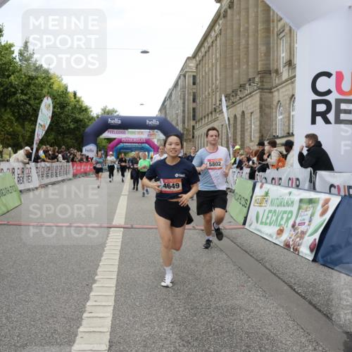 06.09.2026 - CURREX Alsterlauf Yannick Fuchs http://msf.ph/oto/10225544 06.09.2026 10:14:52 Ziel 3121, 3184, 3260, 4281, 4488, 4528, 4649, 5036, 5078, 5533, 5534, 5616, 5802, 6015, 6053 meine-sportfotos.de