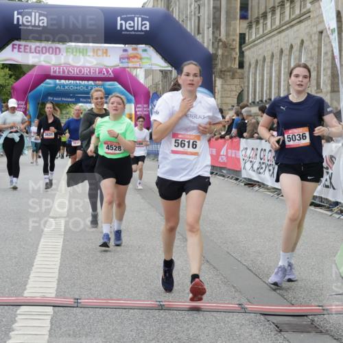 06.09.2026 - CURREX Alsterlauf Yannick Fuchs http://msf.ph/oto/10225548 06.09.2026 10:14:53 Ziel 3121, 3184, 3260, 4281, 4488, 4528, 4649, 5036, 5078, 5533, 5534, 5616, 5802, 5896, 6015, 6053 meine-sportfotos.de