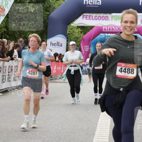 06.09.2026 - CURREX Alsterlauf Yannick Fuchs http://msf.ph/oto/10225558 06.09.2026 10:14:55 Ziel 3121, 3134, 3184, 3630, 3631, 4281, 4488, 4528, 4649, 5036, 5078, 5616, 5802, 5896, 6015, 6053 meine-sportfotos.de