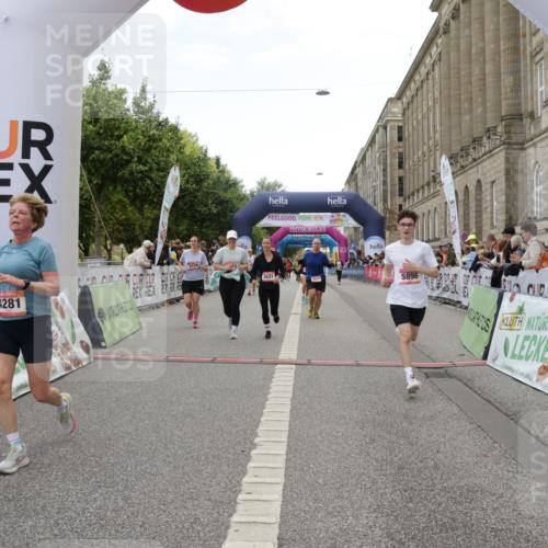 06.09.2026 - CURREX Alsterlauf Yannick Fuchs http://msf.ph/oto/10225568 06.09.2026 10:14:58 Ziel 2860, 3121, 3134, 3614, 3630, 3631, 4281, 4488, 4528, 4649, 5036, 5616, 5802, 5896, 6015 meine-sportfotos.de