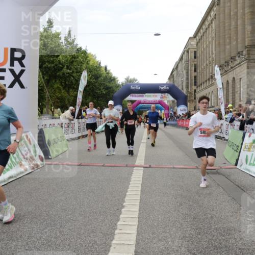 06.09.2026 - CURREX Alsterlauf Yannick Fuchs http://msf.ph/oto/10225569 06.09.2026 10:14:58 Ziel 2860, 3121, 3134, 3614, 3630, 3631, 4281, 4488, 4528, 4649, 5036, 5616, 5802, 5896, 6015 meine-sportfotos.de