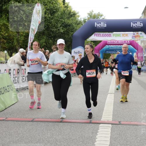 06.09.2026 - CURREX Alsterlauf Yannick Fuchs http://msf.ph/oto/10225571 06.09.2026 10:14:59 Ziel 2860, 3134, 3614, 3630, 3631, 4281, 4488, 4528, 5036, 5616, 5802, 5896, 8081 meine-sportfotos.de