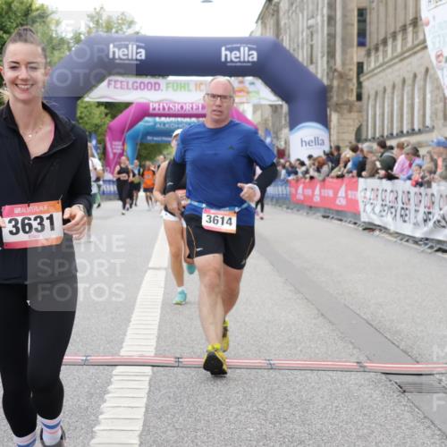 06.09.2026 - CURREX Alsterlauf Yannick Fuchs http://msf.ph/oto/10225579 06.09.2026 10:15:00 Ziel 2860, 3134, 3614, 3630, 3631, 4281, 4488, 4528, 5036, 5616, 5896, 8081 meine-sportfotos.de