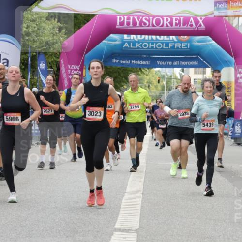 06.09.2026 - CURREX Alsterlauf Yannick Fuchs http://msf.ph/oto/10225600 06.09.2026 10:15:06 Ziel 2789, 2860, 3023, 3134, 3454, 3614, 3630, 3631, 4497, 5439, 5630, 5966, 8081 meine-sportfotos.de