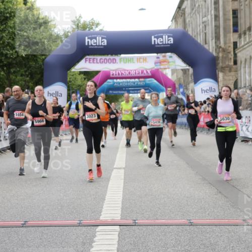 06.09.2026 - CURREX Alsterlauf Yannick Fuchs http://msf.ph/oto/10225607 06.09.2026 10:15:08 Ziel 2789, 2860, 2938, 3023, 3027, 3454, 3614, 4497, 5439, 5630, 5966, 8081 meine-sportfotos.de