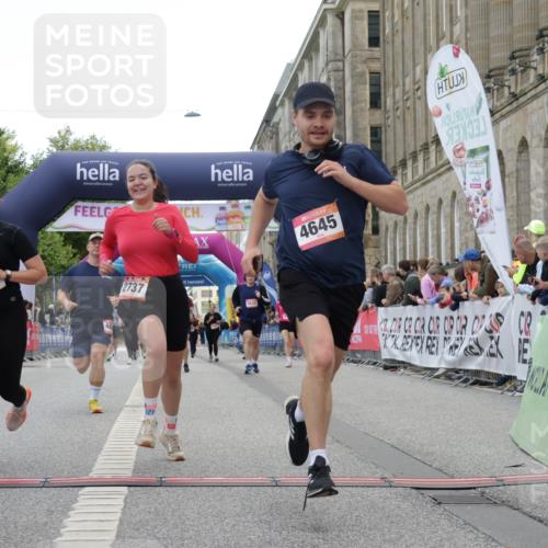 06.09.2026 - CURREX Alsterlauf Yannick Fuchs http://msf.ph/oto/10225636 06.09.2026 10:15:17 Ziel 2621, 2737, 2794, 2871, 2938, 3023, 3027, 3302, 3454, 3627, 4640, 4645, 5439, 5457, 5630, 5931, 5966, 6408 meine-sportfotos.de
