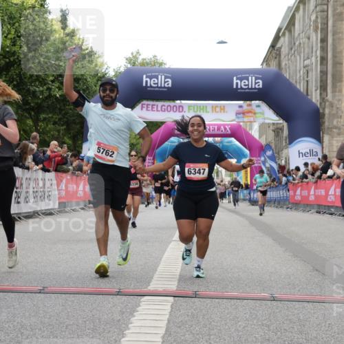 06.09.2026 - CURREX Alsterlauf Yannick Fuchs http://msf.ph/oto/10225657 06.09.2026 10:15:33 Ziel 2503, 2690, 3188, 3456, 3834, 4085, 4354, 4392, 5147, 5187, 5762, 5797, 6189, 6336, 6347, 6461 meine-sportfotos.de